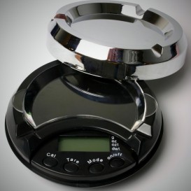 Scale in the form of an ashtray